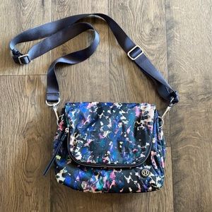 COPY - Lululemon Festival Bag